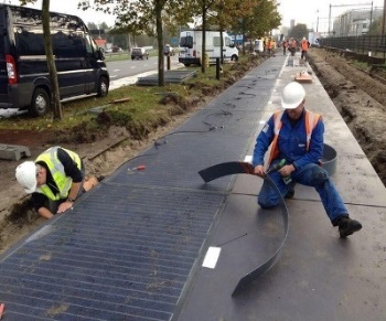 Installing a pilot solar generation cycle path in the Netherlands
